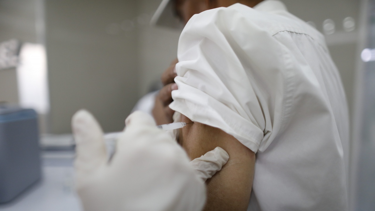 Млад мъж издъхна след ваксинация в Хърватия