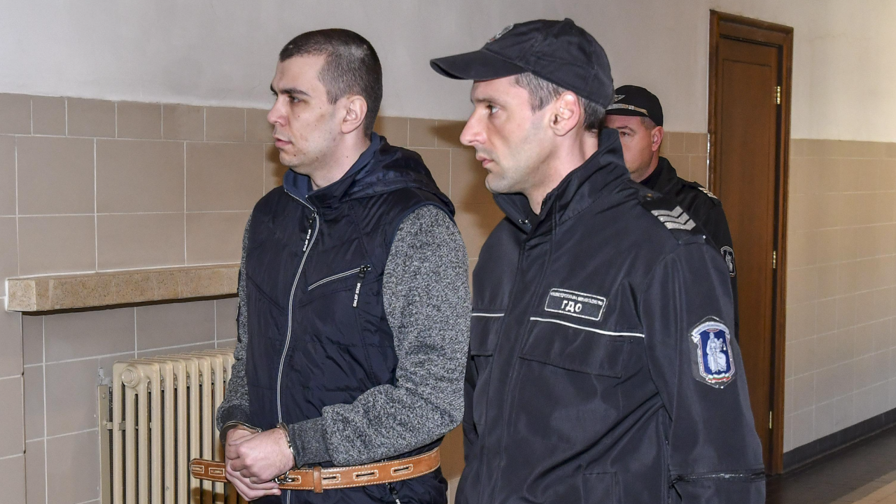 Доживотен затвор за Викторио Александров, който уби приятелката и дъщеричката си