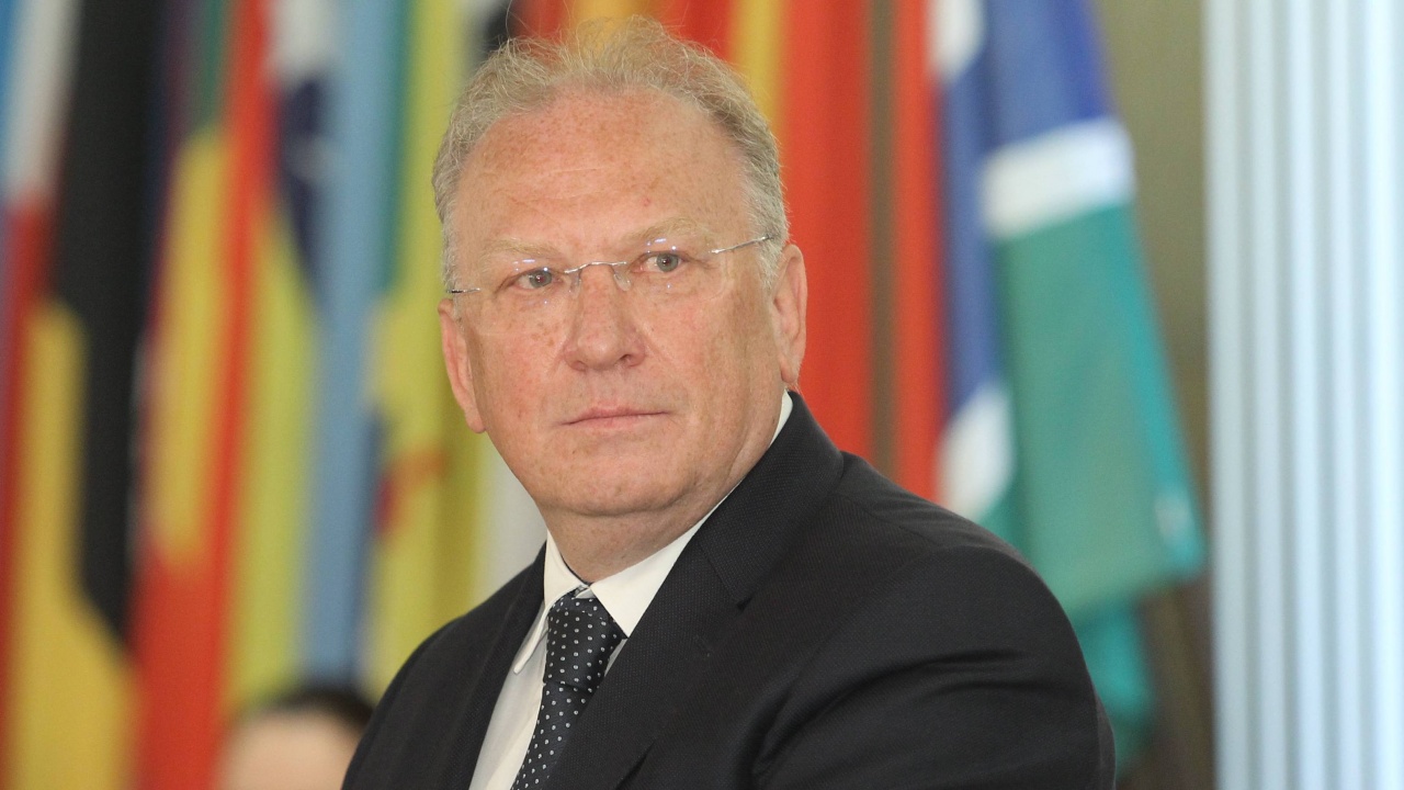 Министър Стоев одобри инициативата на Дипломатическия институт да носи името на Иван Станчов