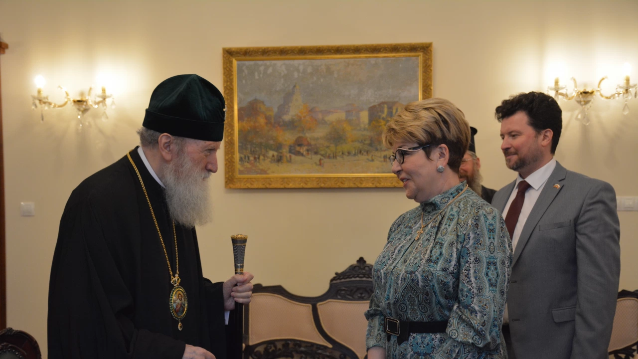 Негово светейшество българският прие днес на официална среща посланика на