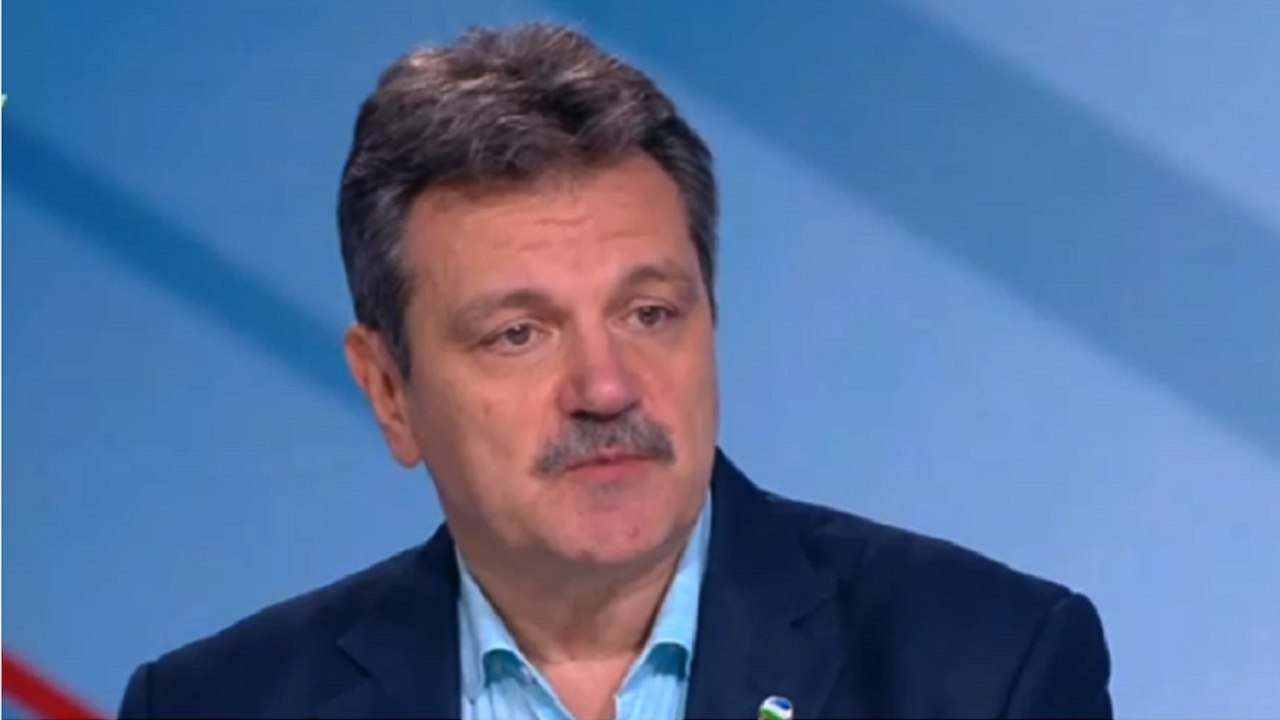 Александър Симидчиев: Трябва да се промени нагласата за профилактично изписване на антибиотик