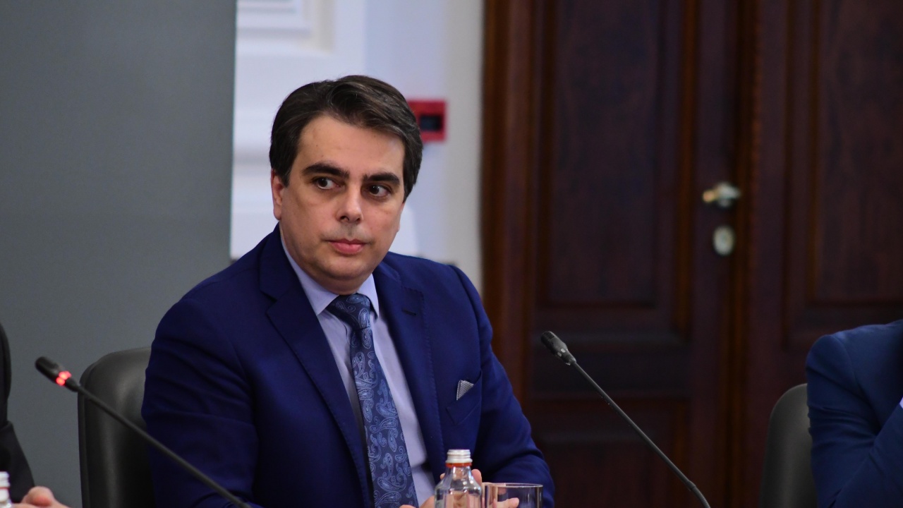 Асен Василев: Актуализиране на бюджета не се предвижда, пари ще има