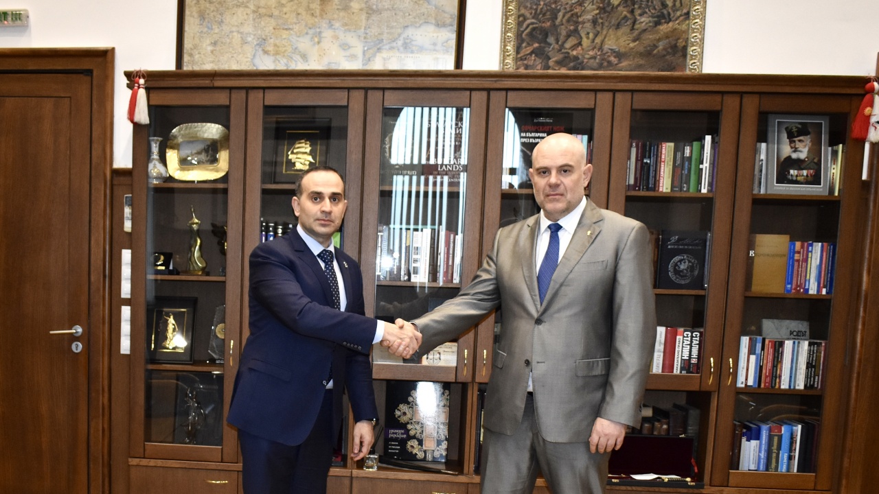 Иван Гешев се срещна с посланика на Азербайджан у нас