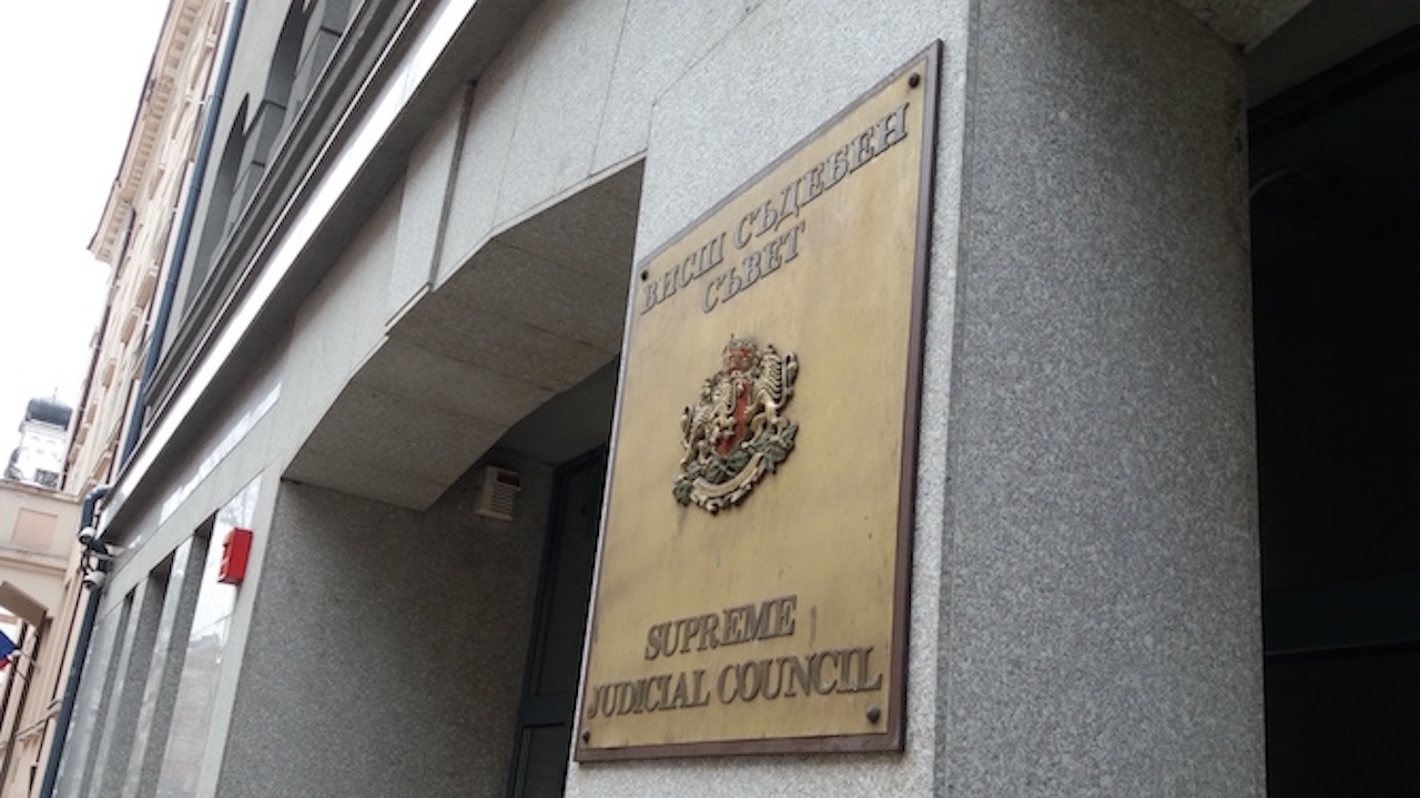 Прокурорската колегия на ВСС образува дисциплинарно производство срещу Пламена Цветанова