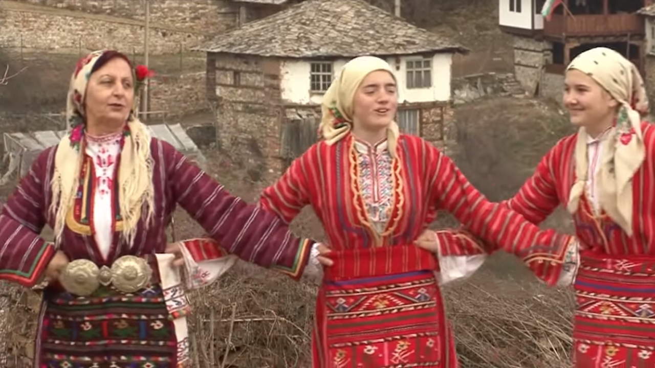 ЮНЕСКО призна високото пеене от Долен и Сатовча за нематериално културно наследство
