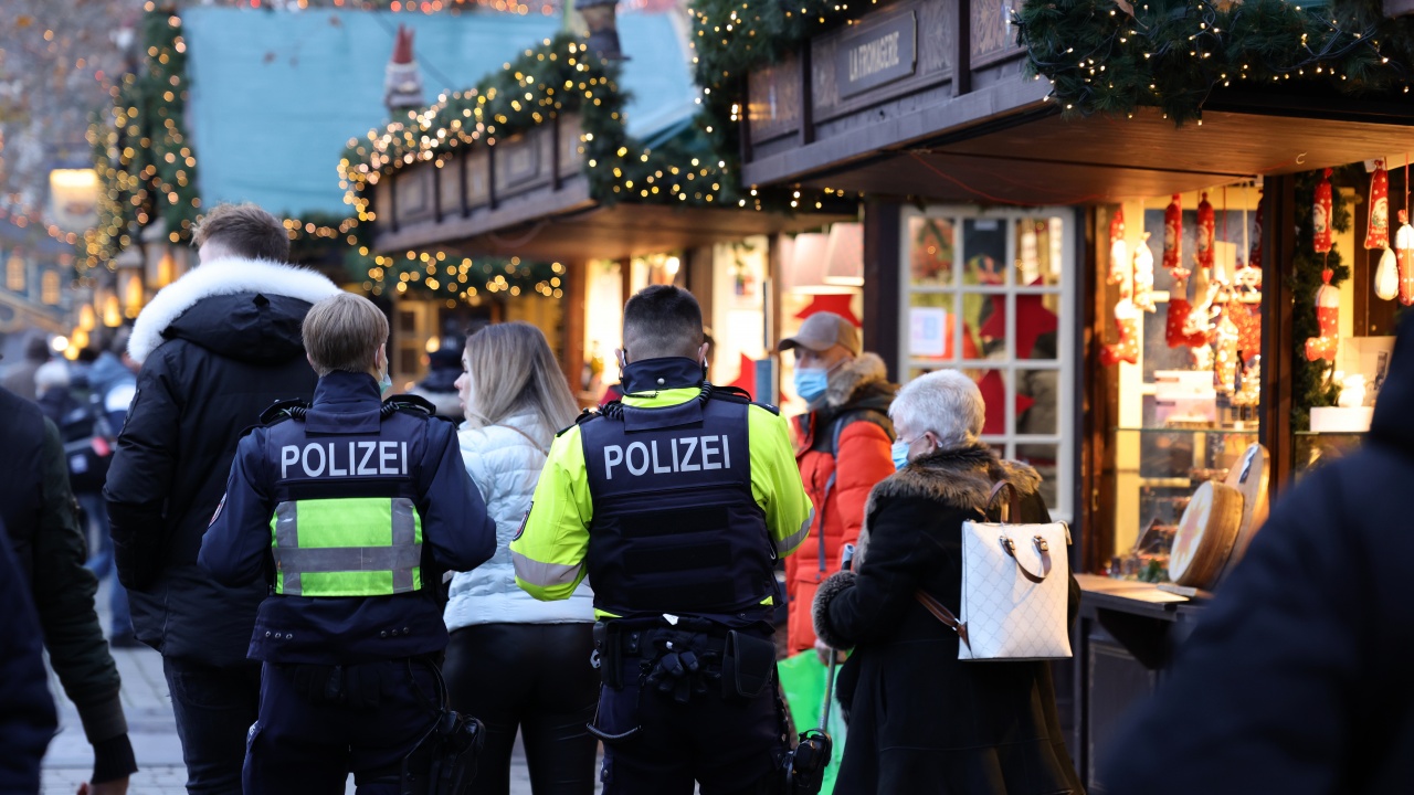Антиваксъри със смъртни заплахи към премиера на провинция Саксония