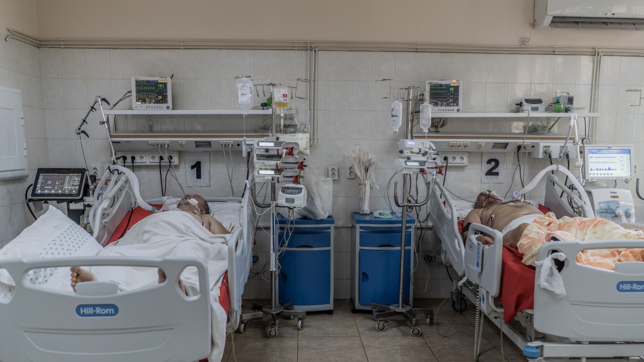 Мъж скочи от десетия етаж на болницата в Пловдив