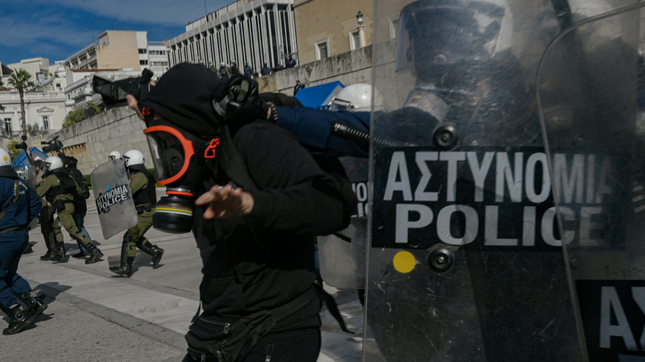 Протести в Гърция  и Брюксел срещу COVID мерките