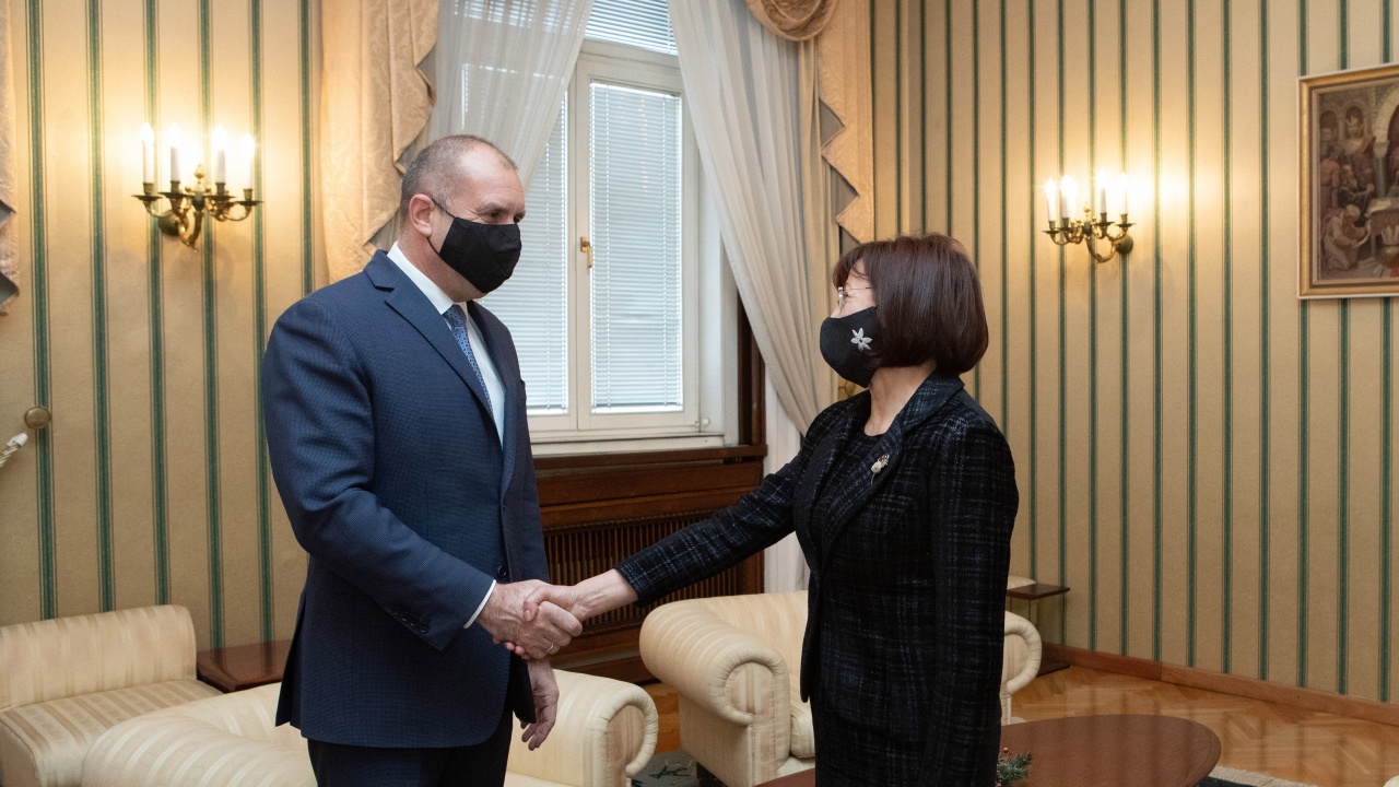 Румен Радев се срещна с председателя на Конституционния съд