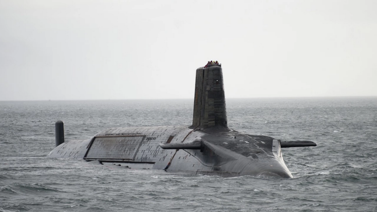 Руският Тихоокеански флот се подсилва с нова атомна подводница
