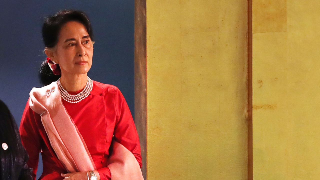 Отложиха произнасянето на присъдата на свалената лидерка на Мианма Аун Сан Су Чжи