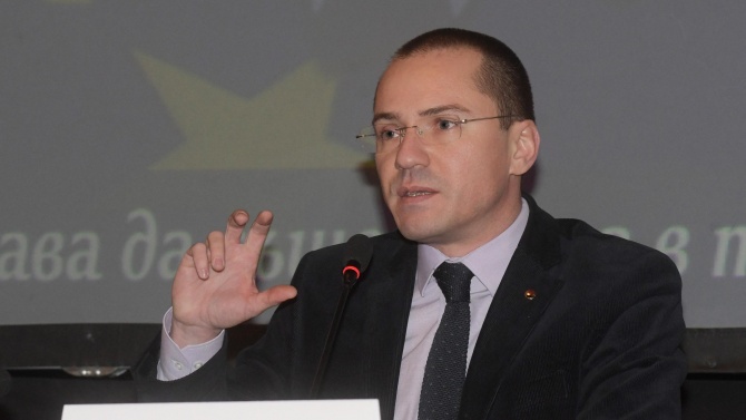 Джамбазки: Северна Македония не заслужава да бъде член на ЕС