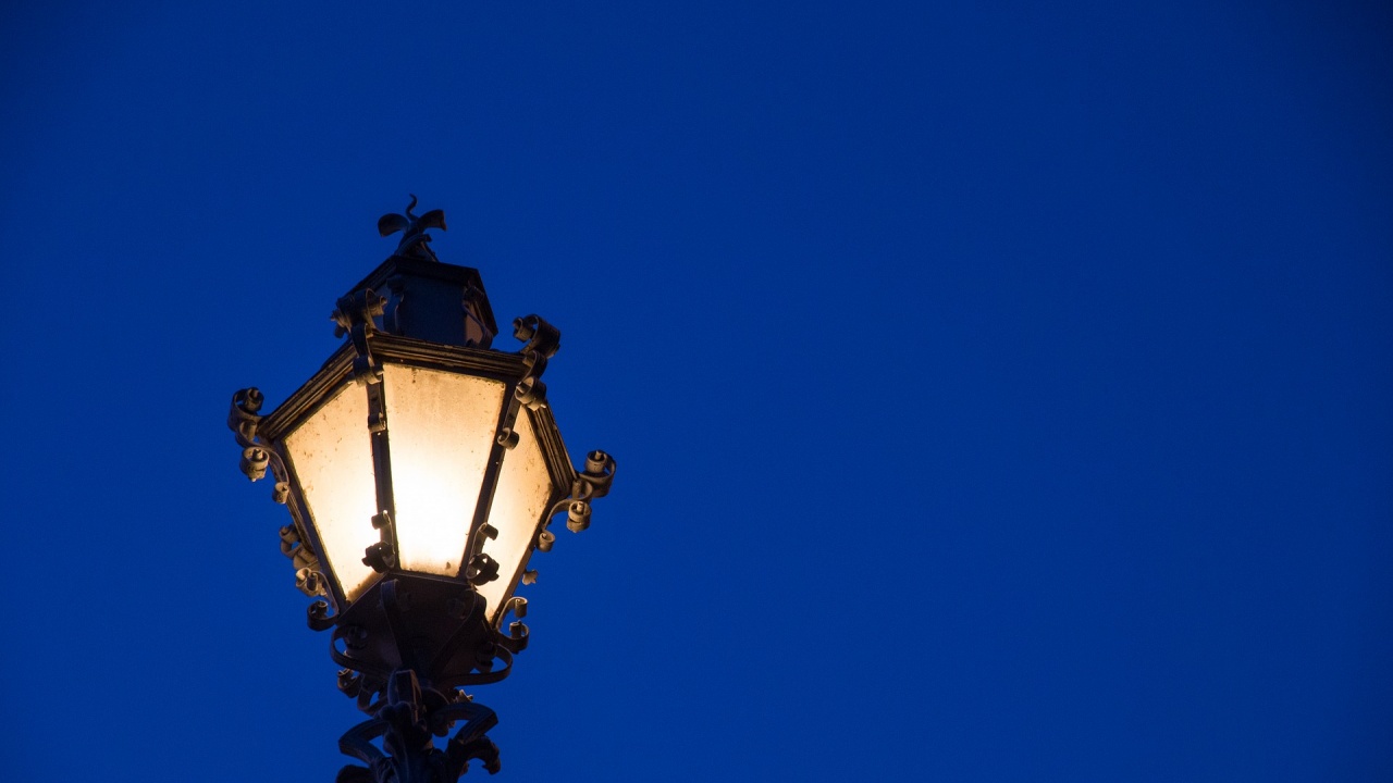 Парите за улично осветление на Аврен са на привършване заради скъпия ток
