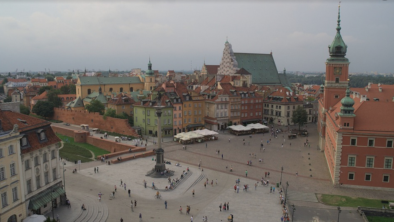 Полша отзовава новия си посланик в Прага, след като той