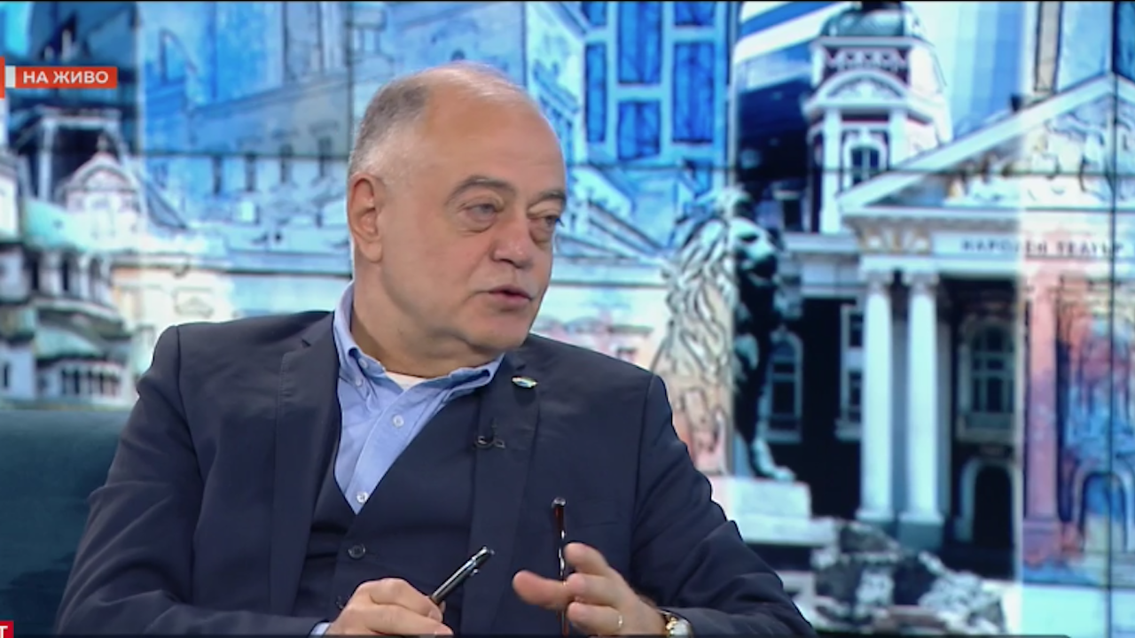 Атанас Атанасов: Президентът трябва да осъзнае, че не е патрон на това правителство
