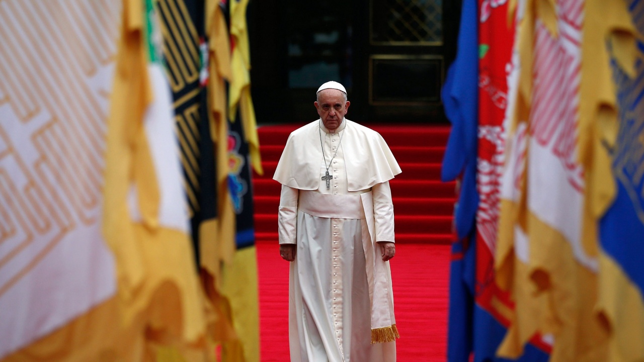 Папата изрази болката си за жертвите на размириците в Казахстан
