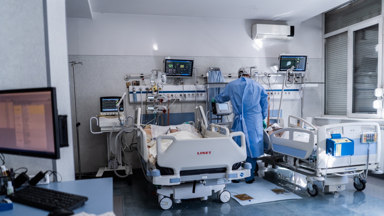 Болниците в Пловдив са в готовност да разкрият допълнителни COVID легла