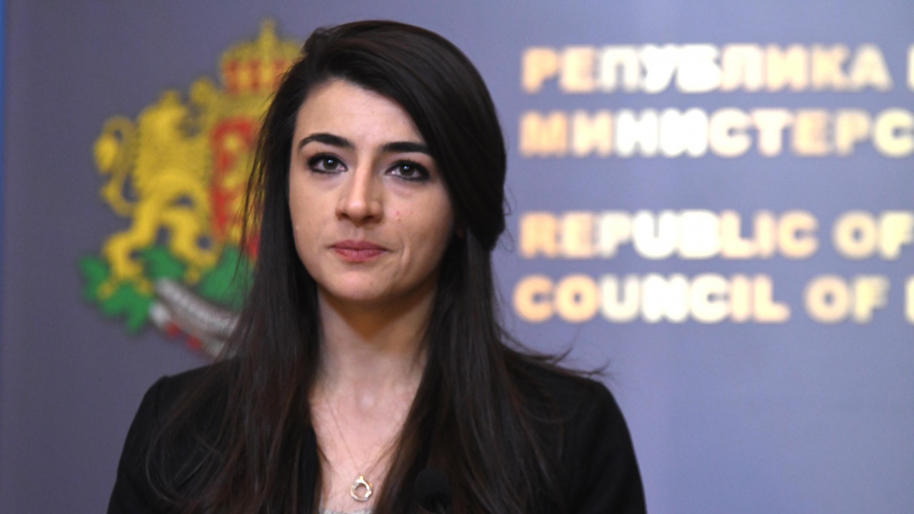 Лена Бориславова: За никого не е мечта да бъде затворен и изолиран, но нямаме друг избор