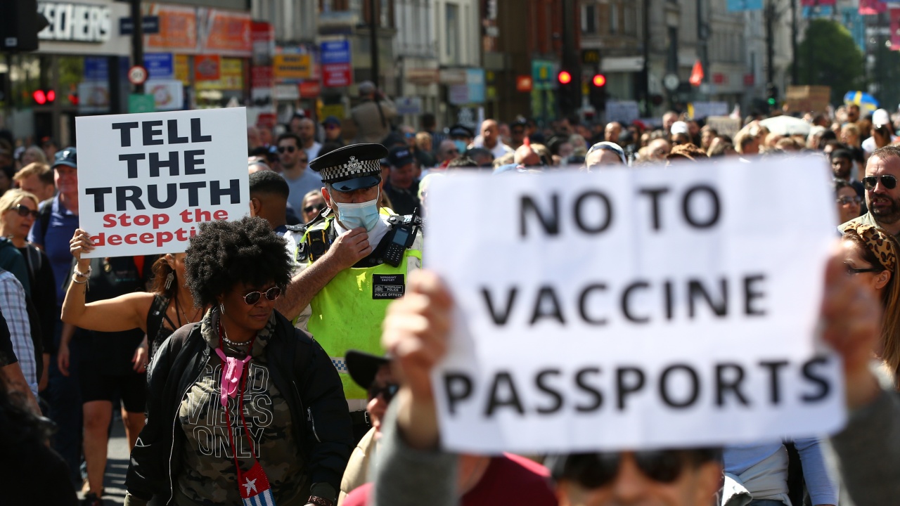 Стотици протестираха в Малта срещу мерките за борба с коронавируса