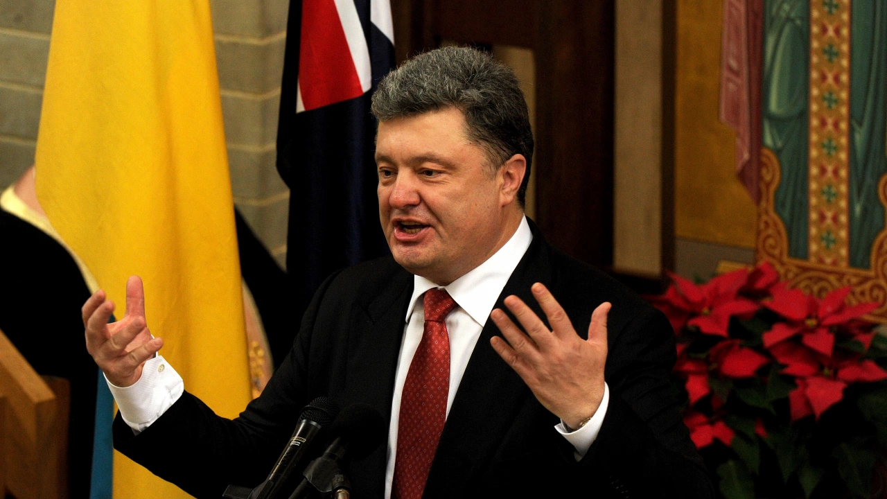 Украинският експрезидент Петро Порошенко се връща в страната си за