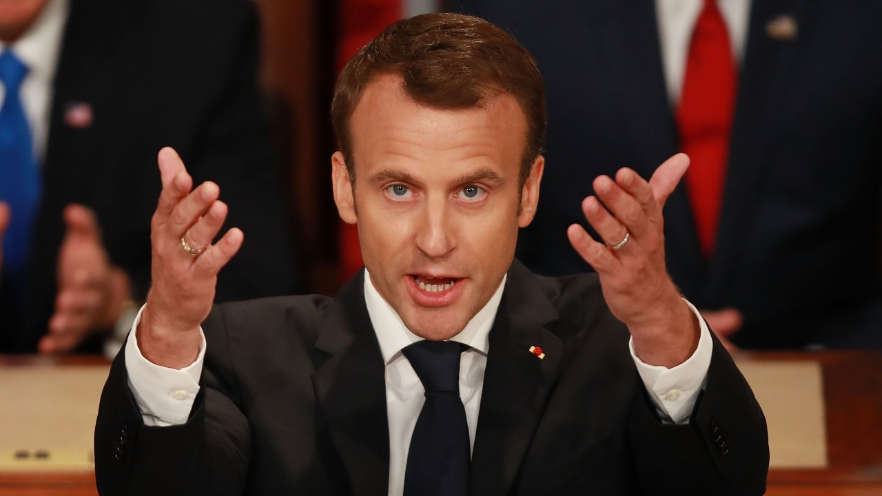 Френски евродепутати отправиха остри критики към Макрон