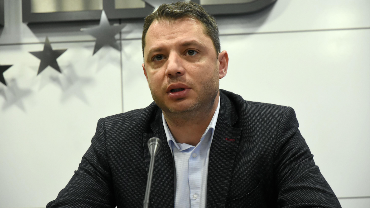 Делян Добрев с остри критики срещу бюджета за 2022 г.