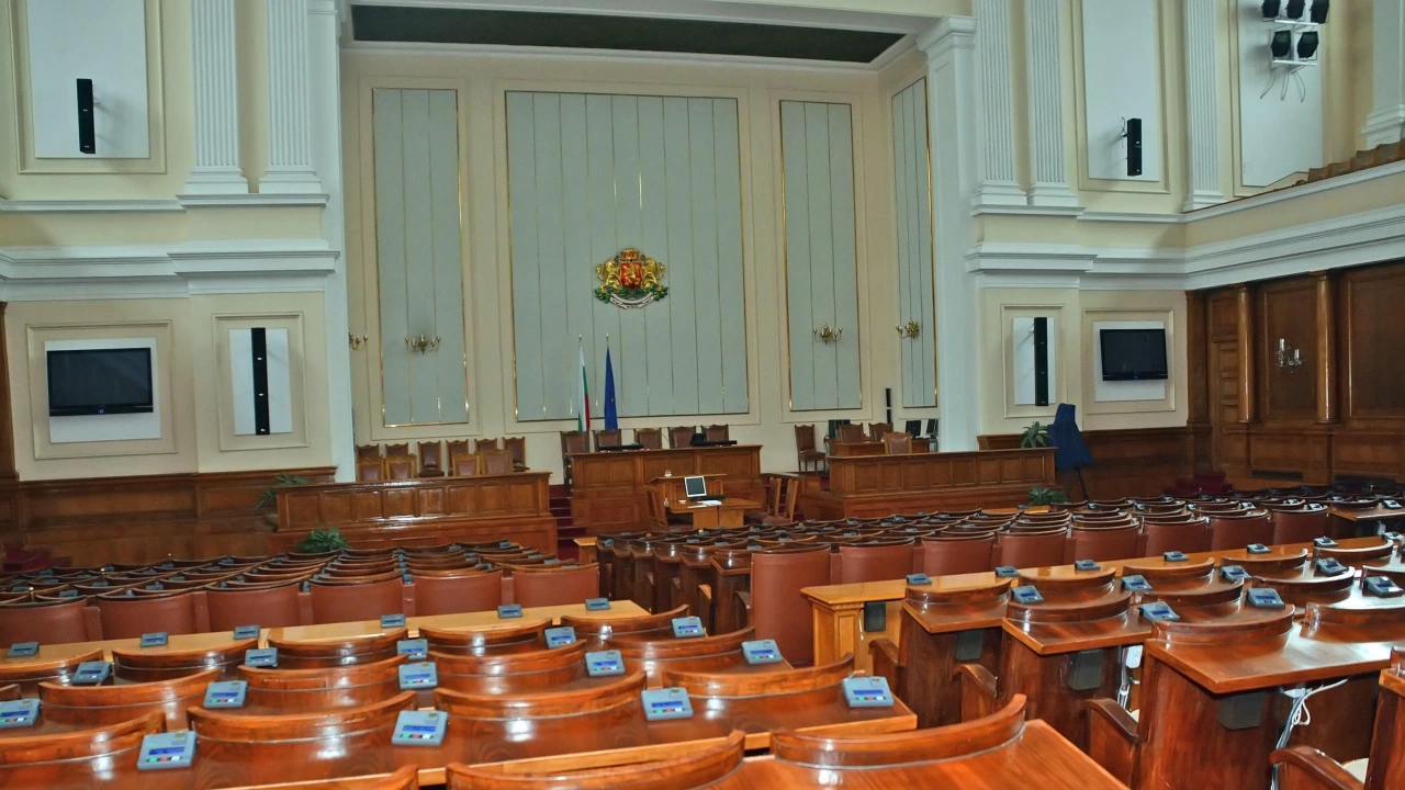 Народното събрание прие процедурните правила за избор на председател и