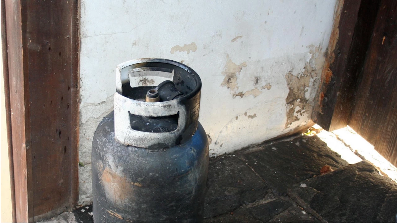 Жена пострада при взрив на газова бутилка в Хасково съобщи