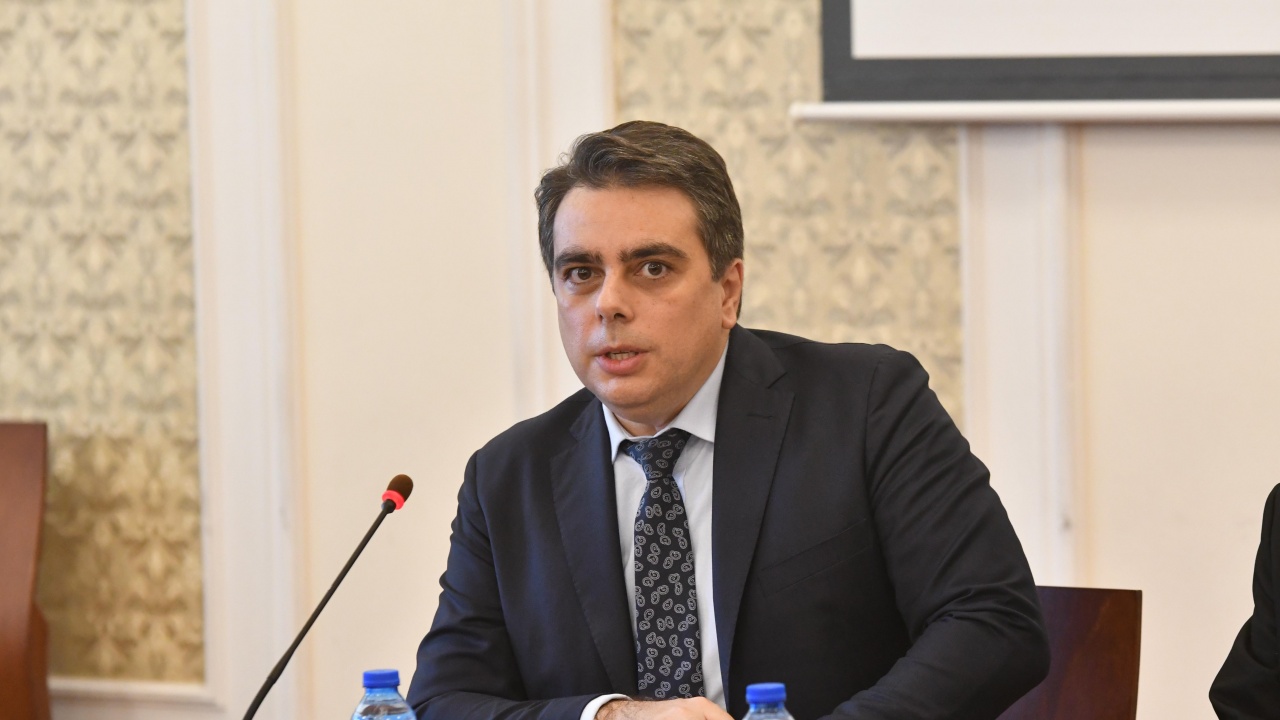 Асен Василев: Подготовката на България за членство в еврозоната върви по план