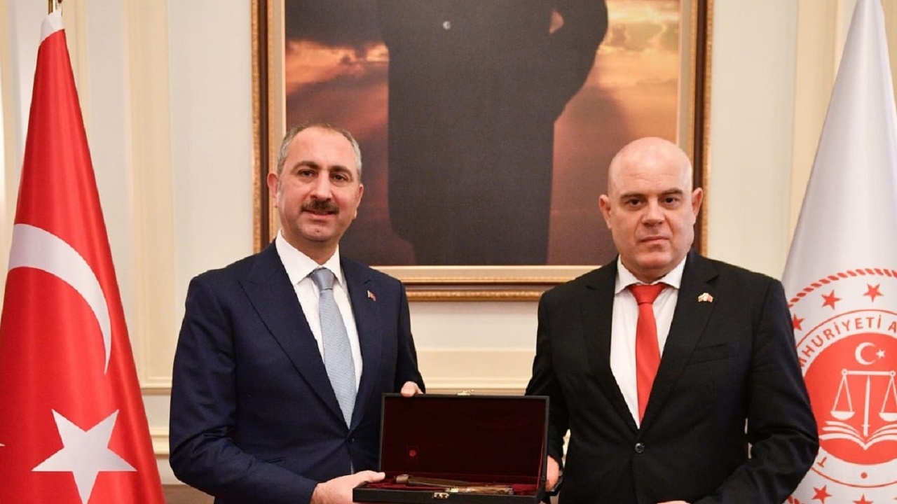 Гешев обсъди сътрудничество с министъра на правосъдието на Турция Абдулхамит Гюл