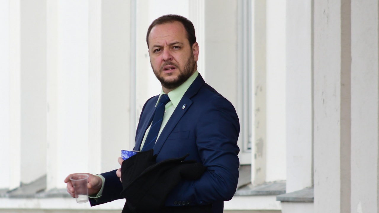 Министър Сандов обяви със заповед пещерата "Башовишки печ" за природна забележителност