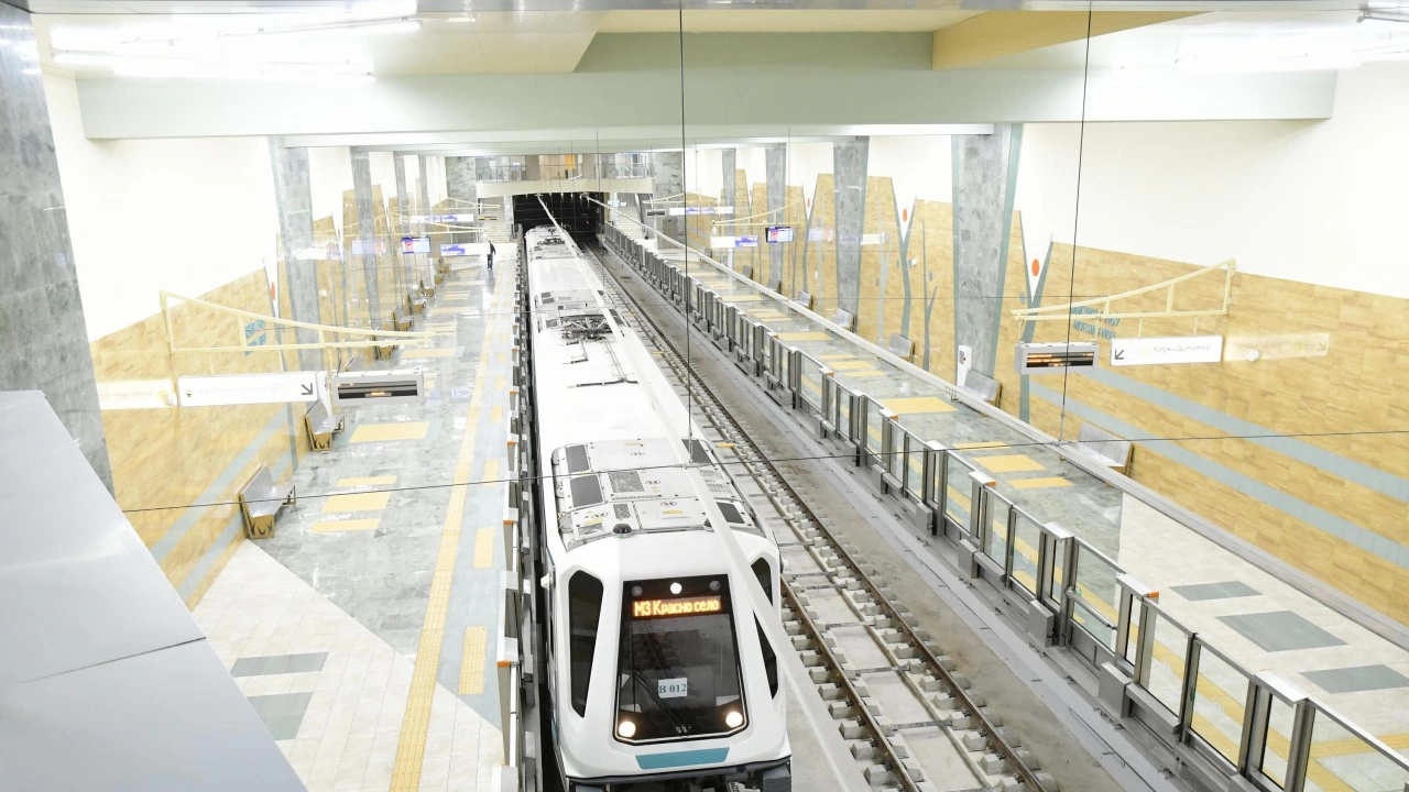 Днес софийското метро отбелязва 24 г от пускането в експлоатация
