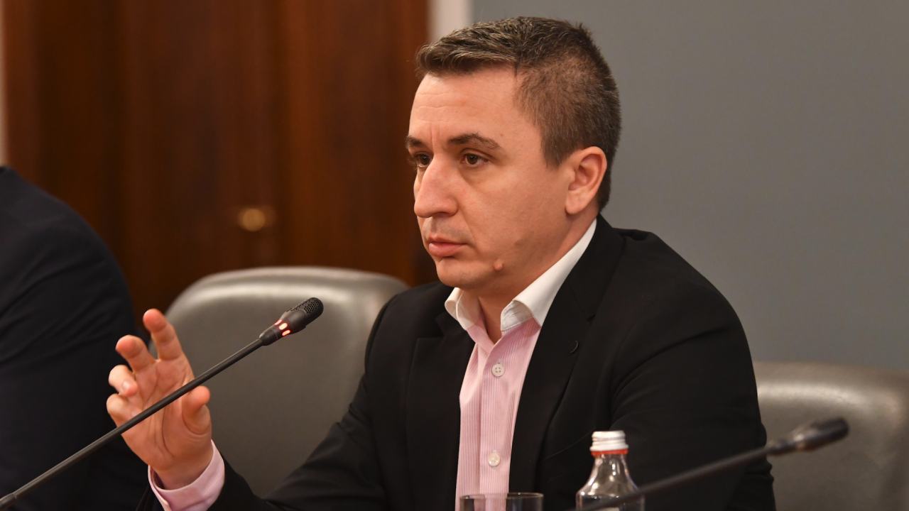 Министър Николов заминава на посещение в Сърбия