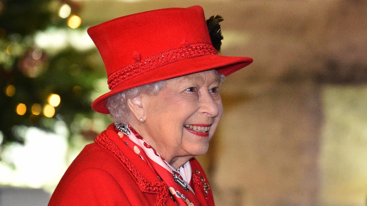 Британската кралица със своя марка кетчуп