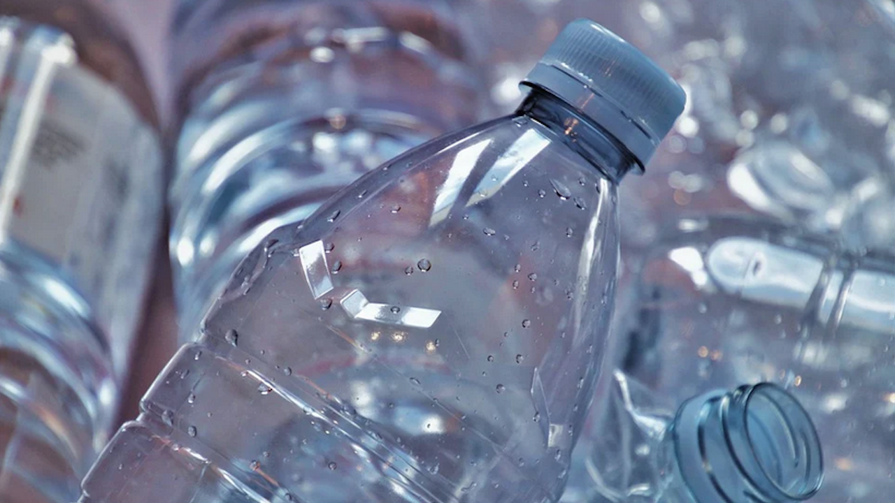 Рециклираме само 1 от 5 еднократни бутилки