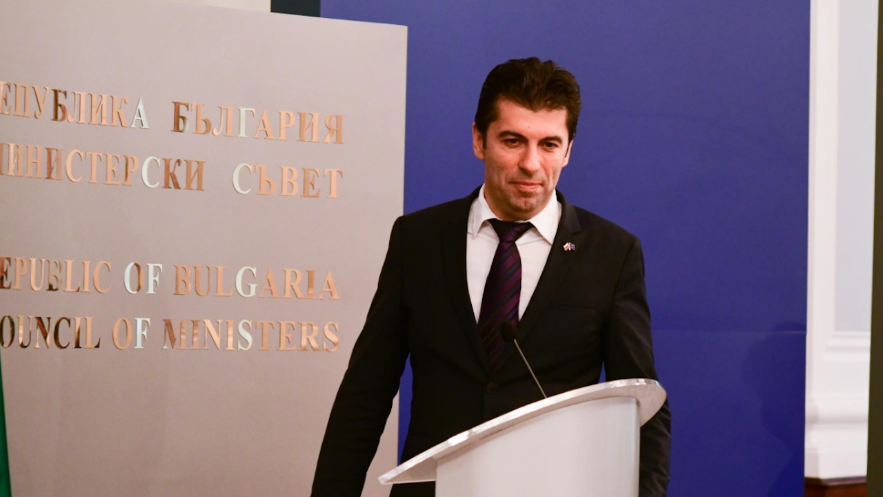  Петков към ГЕРБ: Не съм поемал ангажимент за отменянето на зеления документ 