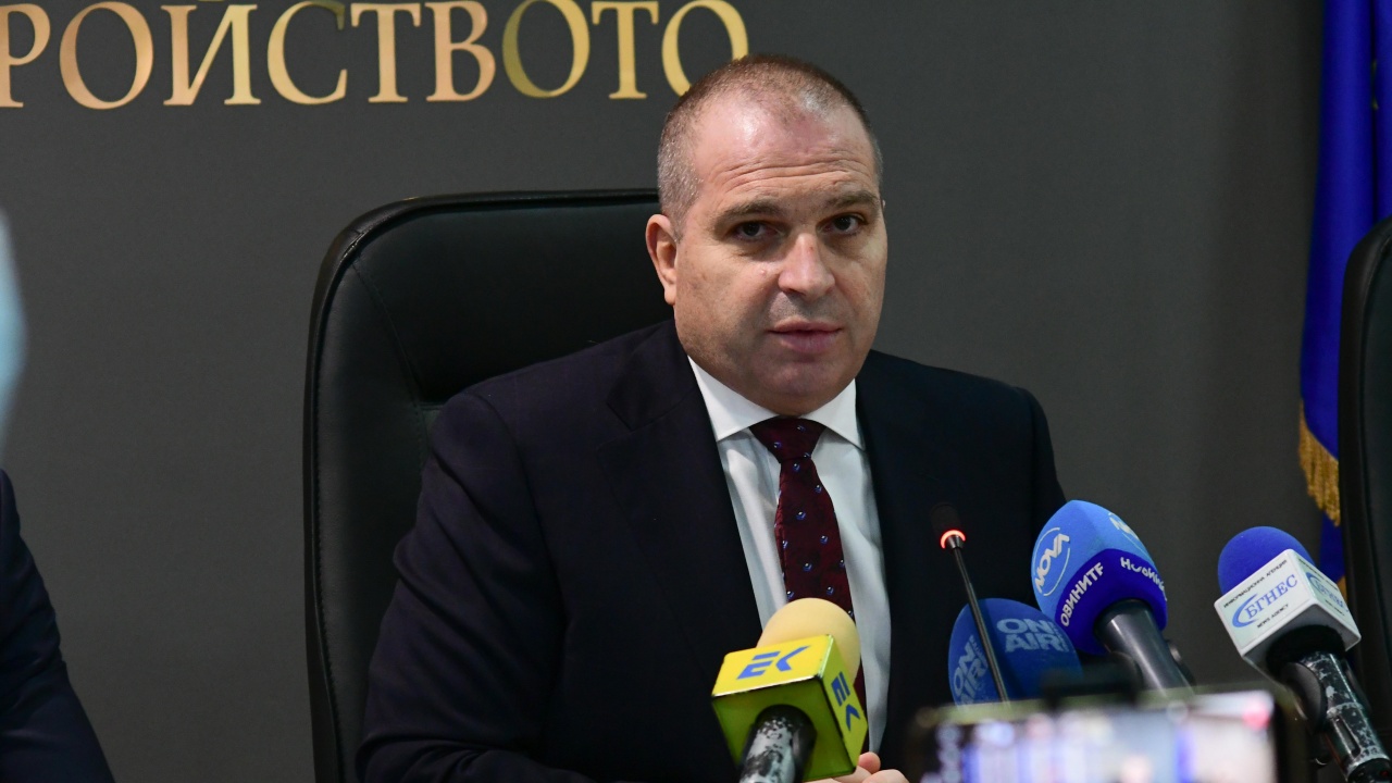 Министър Караджов съобщи, че ще назначи детайлна ревизия, одит на ТОЛ звеното