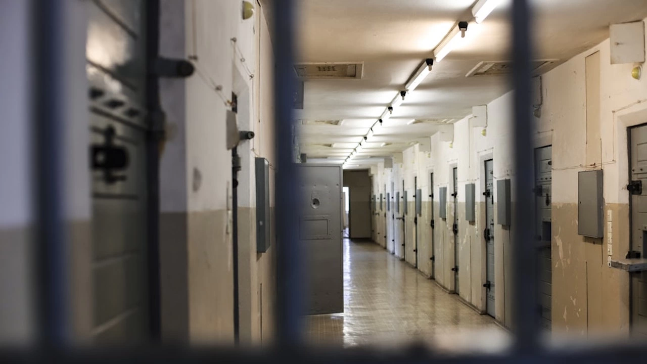 Прокуратурата в Плевен задържа за 72 часа извършител на грабеж