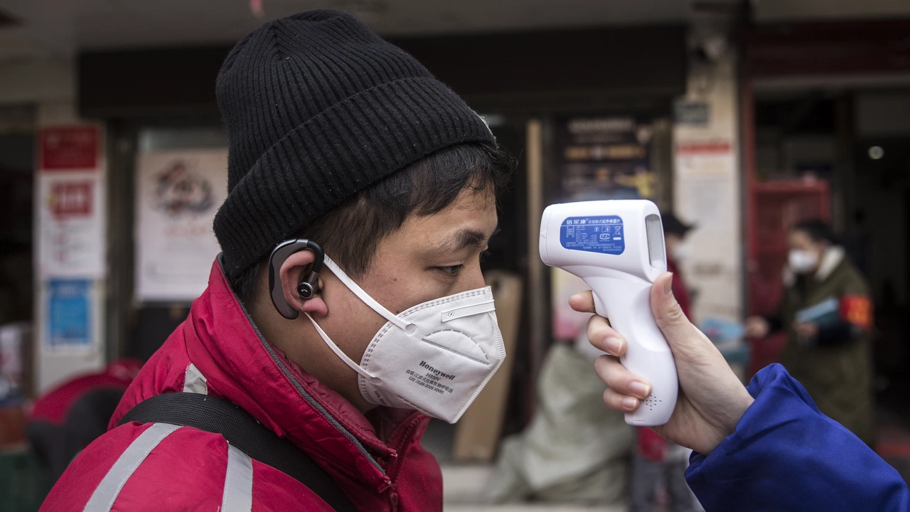 Китай регистрира 66 нови случая на заразяване с коронавирус през