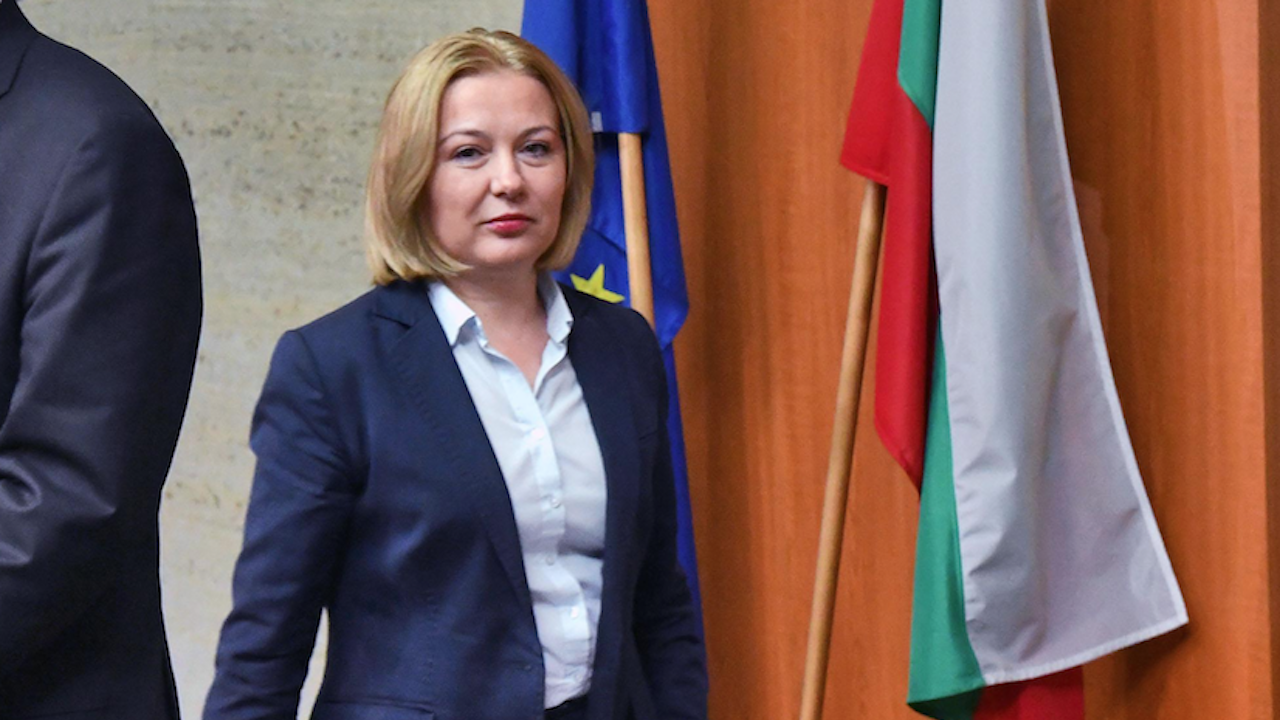 КПКОНПИ изпрати повторна покана до министър Йорданова