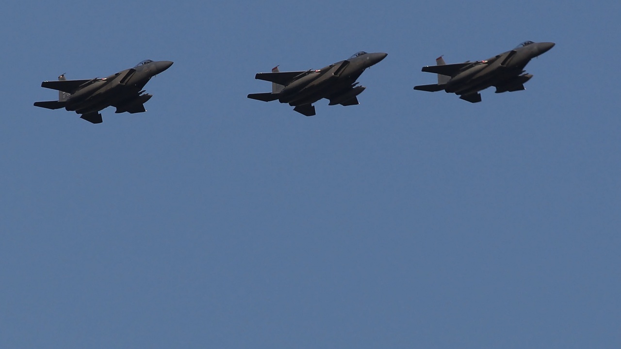 Изтребители Ф-15 от военновъздушните сили на САЩ пристигнаха днес на