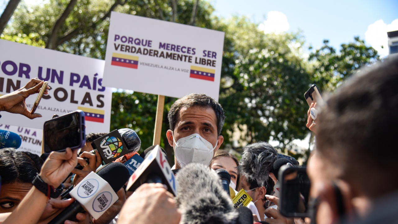 Венецуелски опозиционни партии проведоха в столицата Каракас един от най-големите