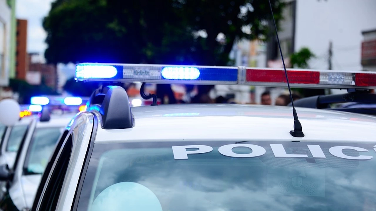 Въоръжен и маскиран мъж е ограбил пощенски клон в пловдивското