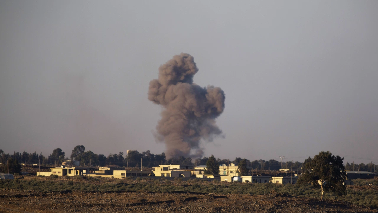 Израелските въоръжени сили съобщиха че са атакували обекти в Сирия