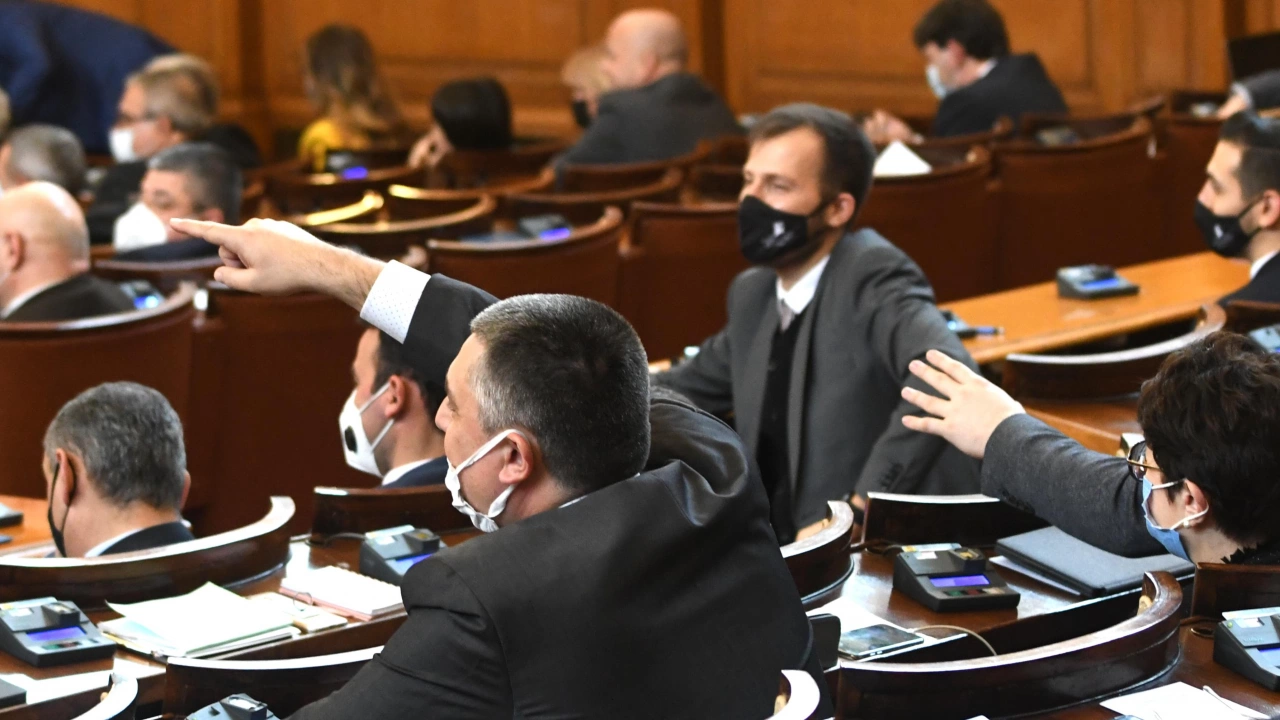 Депутатът от Лъчезар Иванов направи забележка на председателя на НС