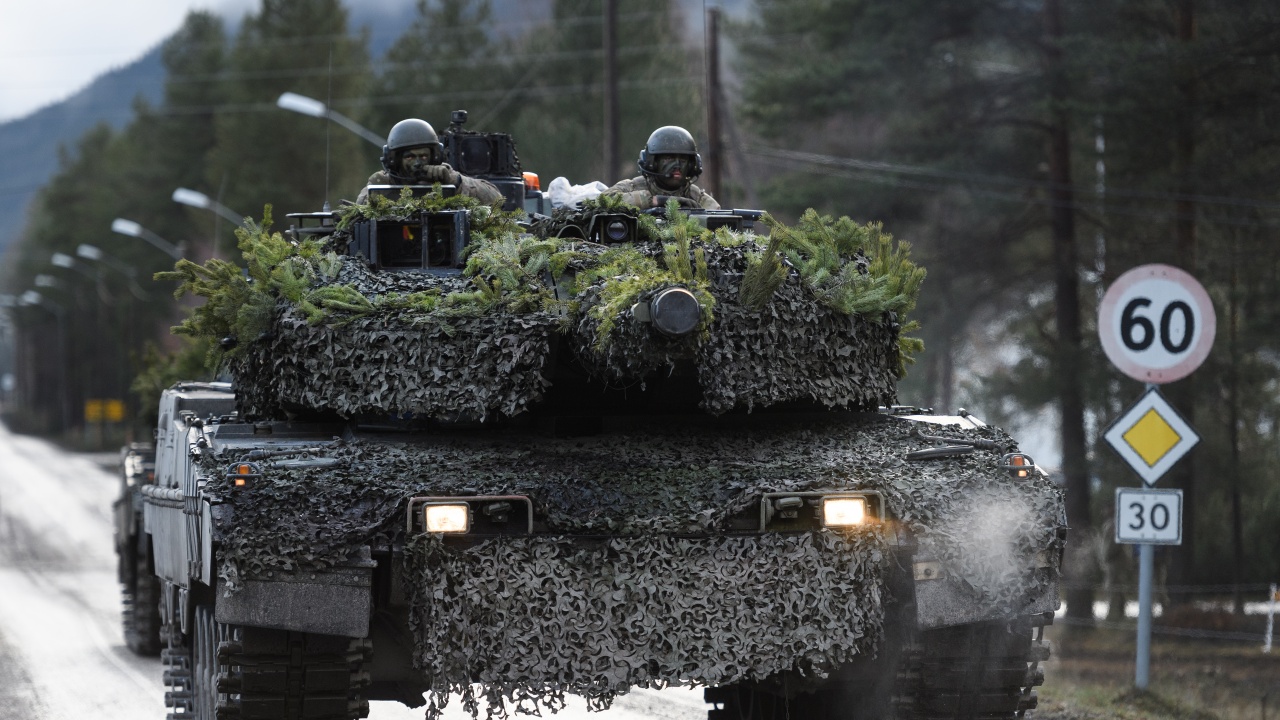  Норвегия укрепва военния си контингент в Литва около рецесията към Украйна 