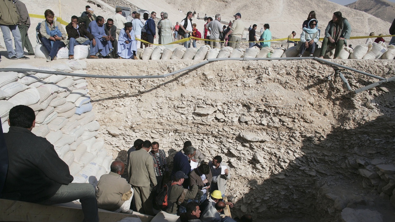 Археолози откриха близо до Лима шест мумии на деца от