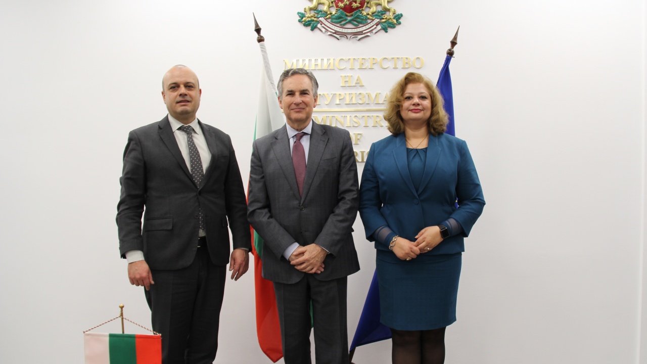 Министър Проданов: Отдаваме голямо значение на развитието на двустранните отношения между България и Испания