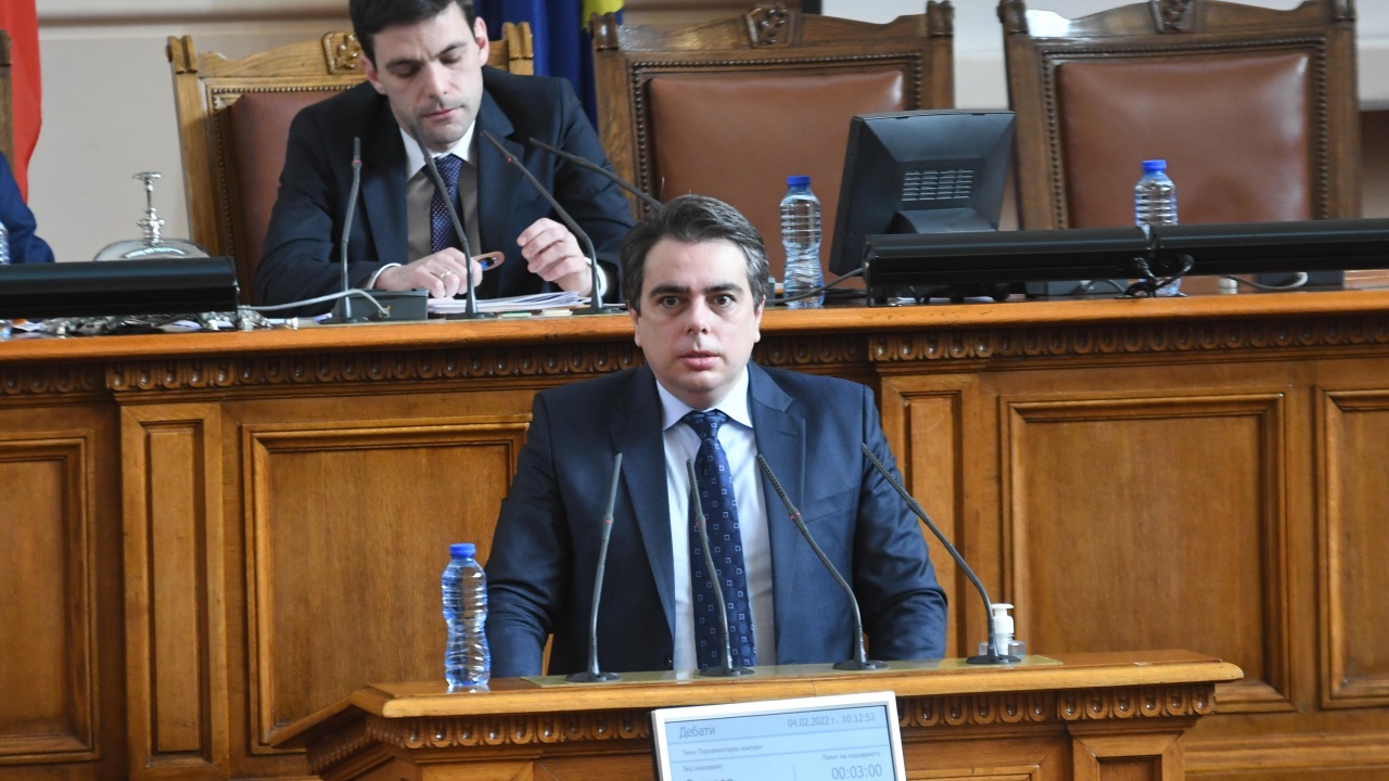 Финансовият министър за ТЕЦ “Марица-Изток”: Поемаме ангажимент за затваряне на централите