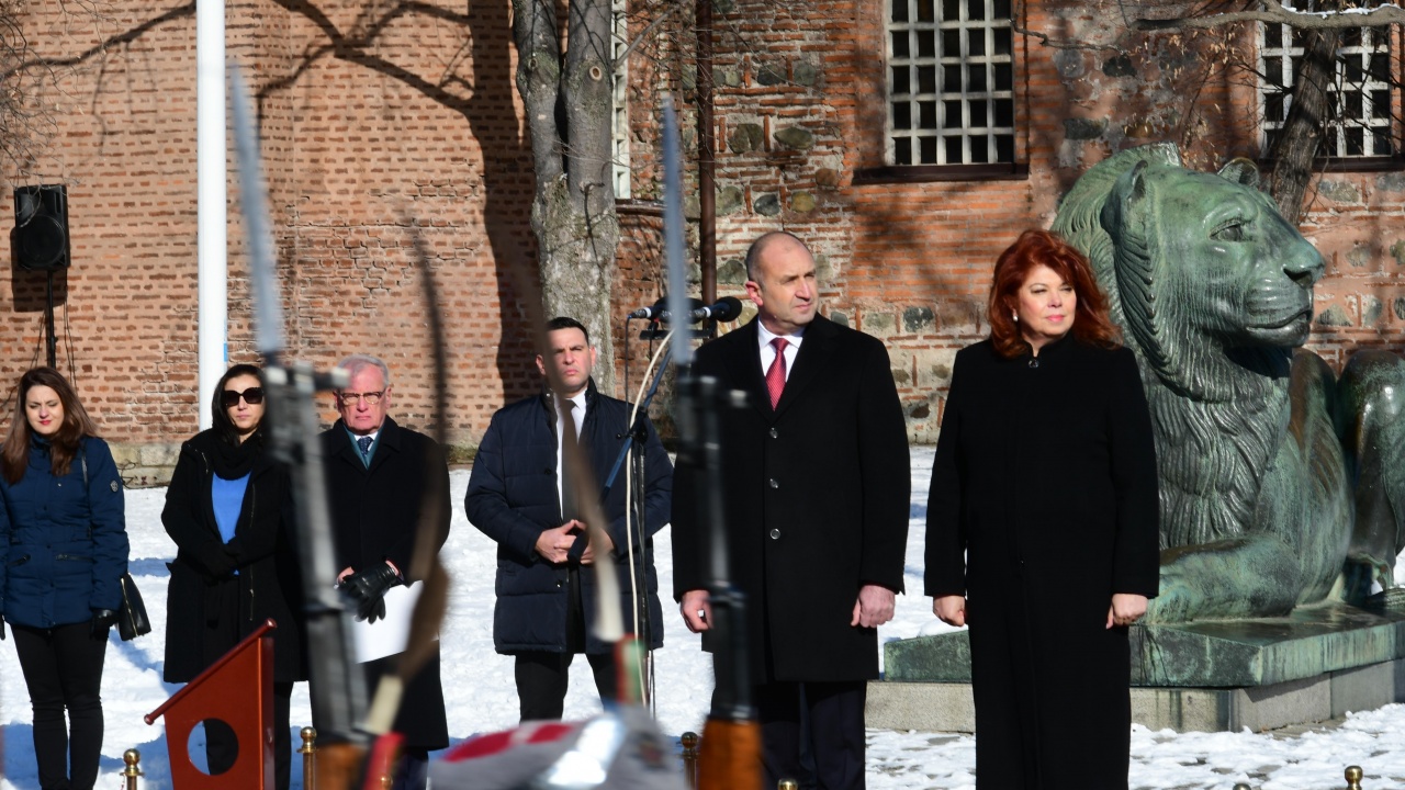 Държавният глава и вицепрезидентът ще отдадат почит пред паметта на Васил Левски